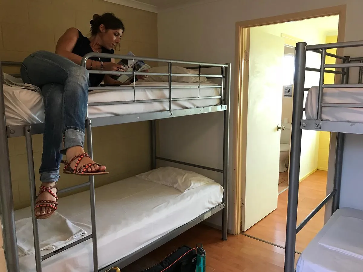 Caloundra Backpackers Hostel Australia